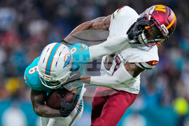 APTOPIX Commanders Dolphins Football