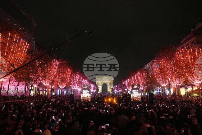 France Champs Elysees Lighting