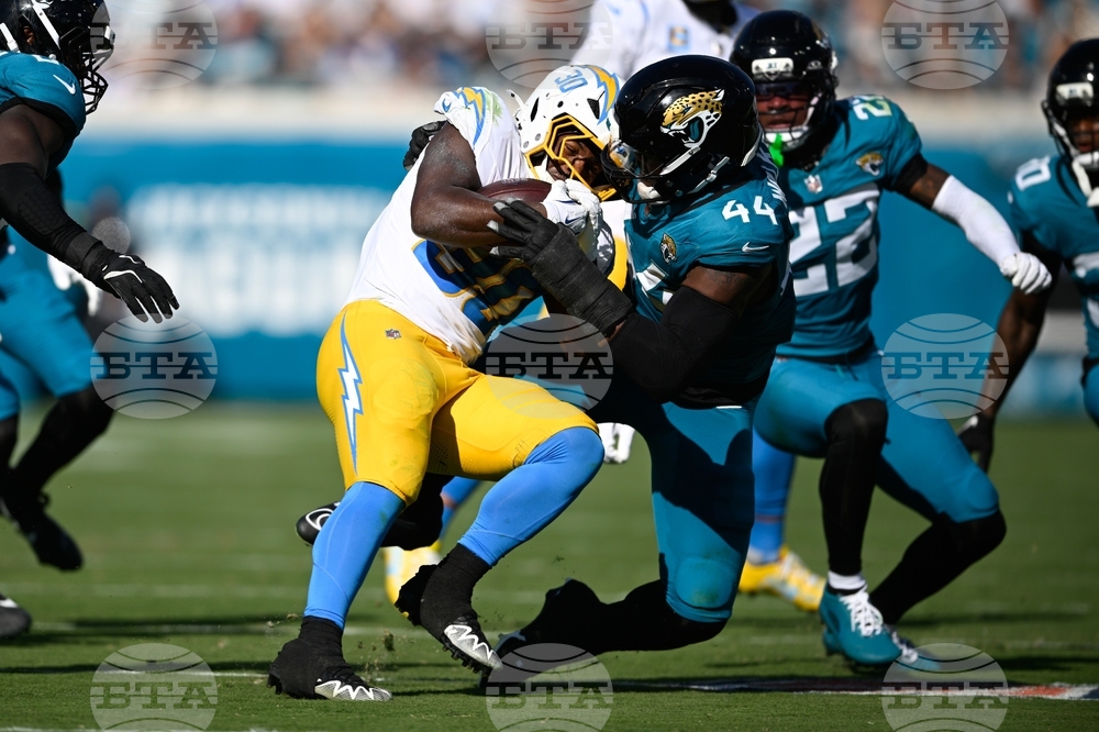 Chargers Jaguars Football