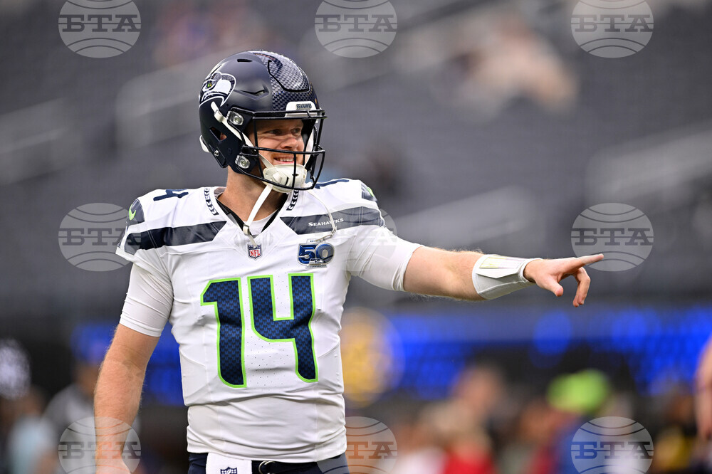 Seahawks Rams Football