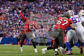 Buccaneers Bills Football