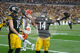 Bengals Steelers Football