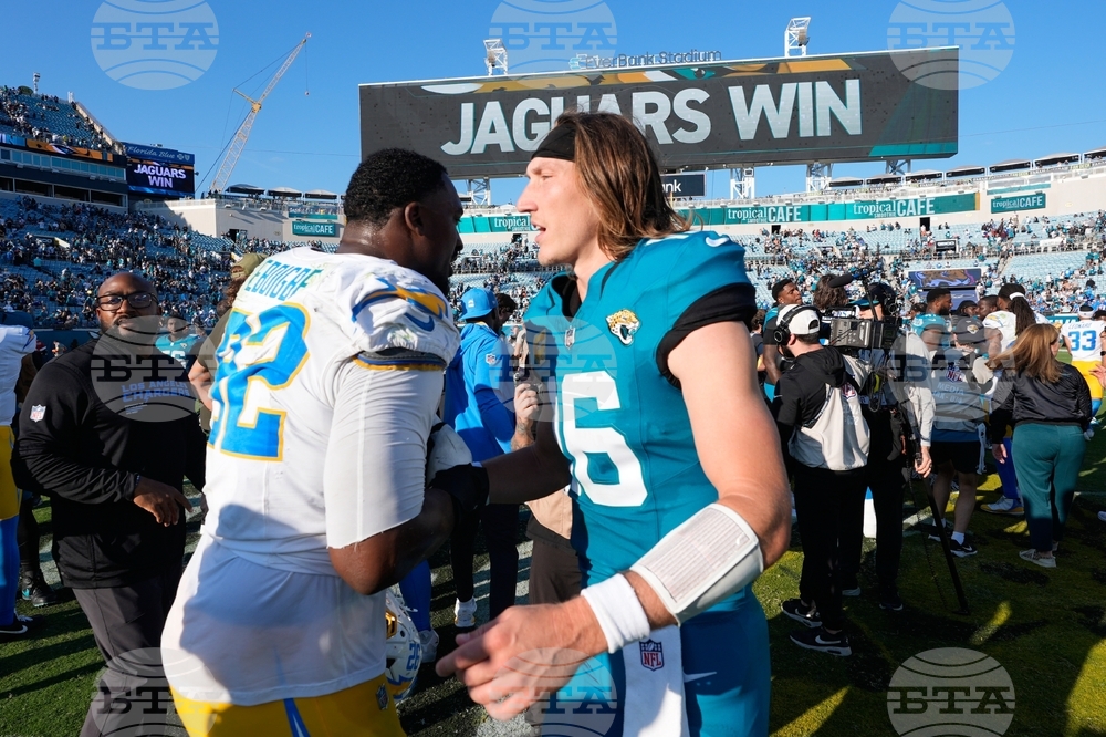 Chargers Jaguars Football