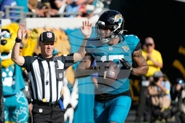 Chargers Jaguars Football