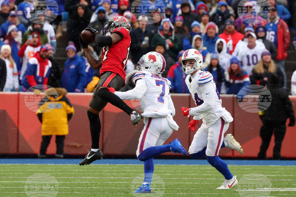 Buccaneers Bills Football