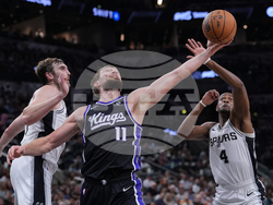Kings Spurs Basketball