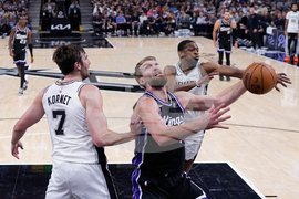 Kings Spurs Basketball