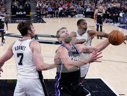 Kings Spurs Basketball