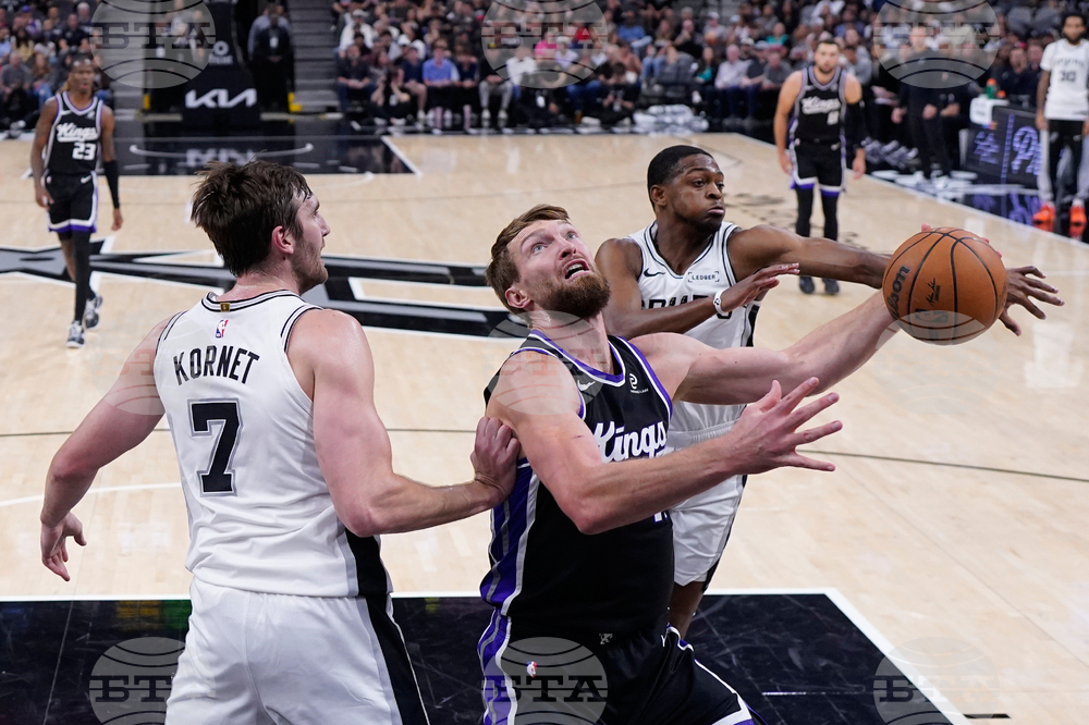 Kings Spurs Basketball