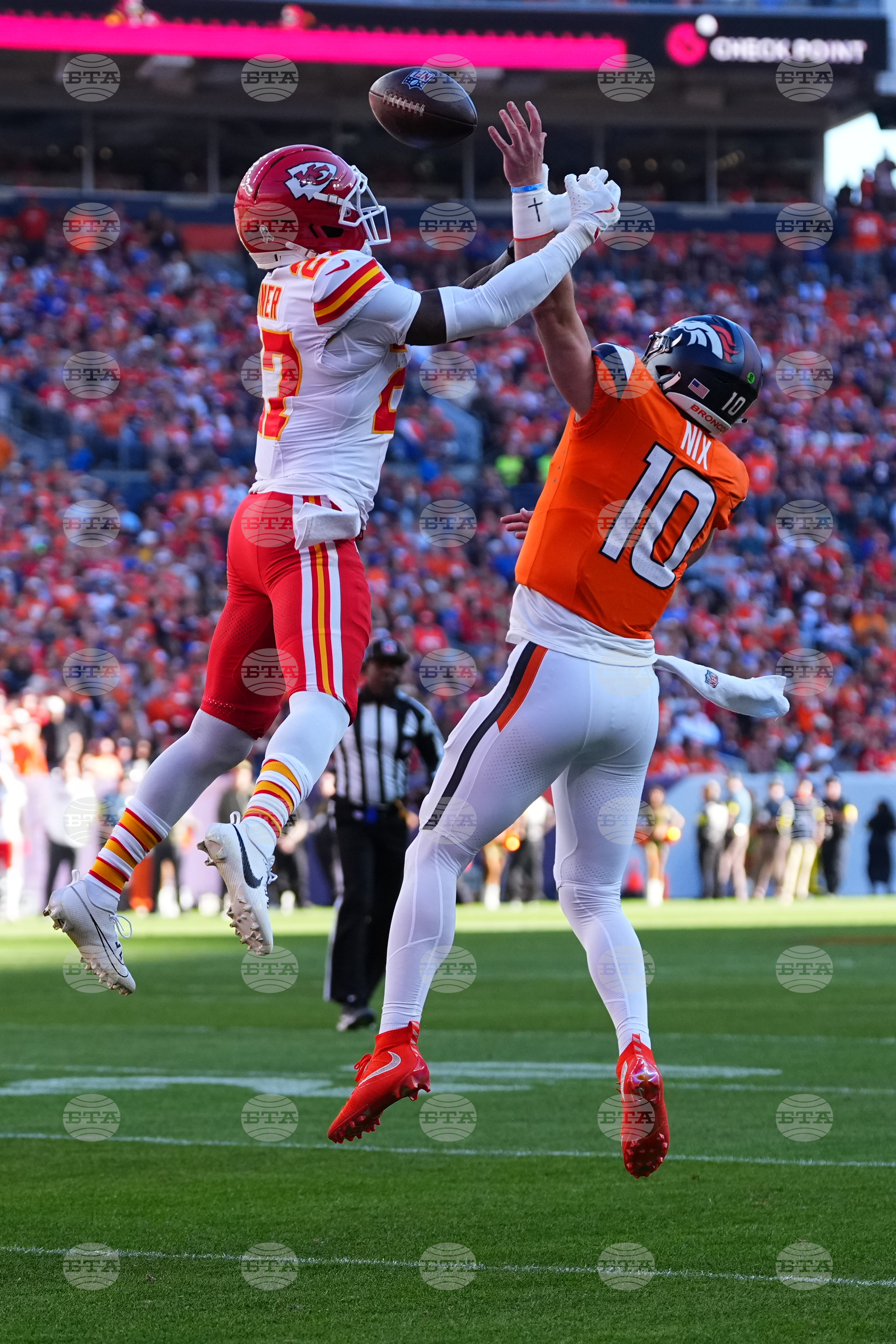 Chiefs Broncos Football