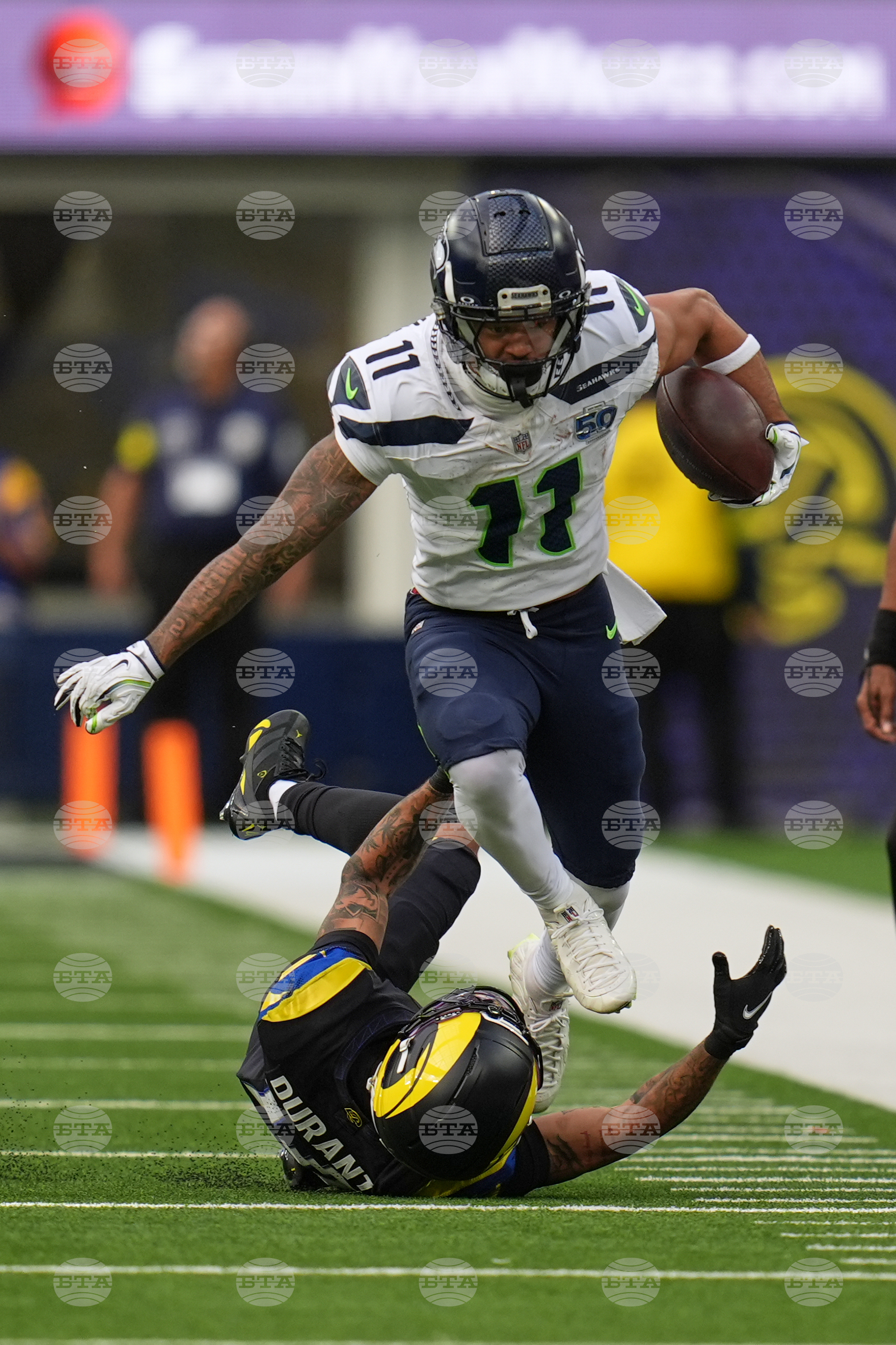 Seahawks Rams Football