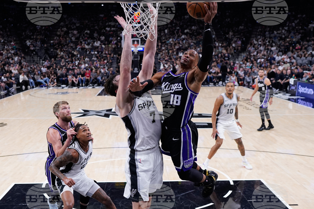 Kings Spurs Basketball