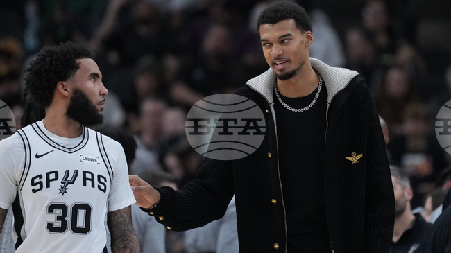 Виктор Уембаняма ще пропусне няколко седмици с контузия