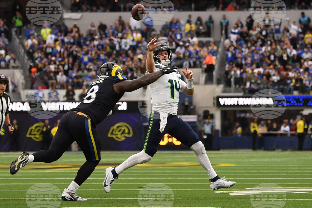 Seahawks Rams Football