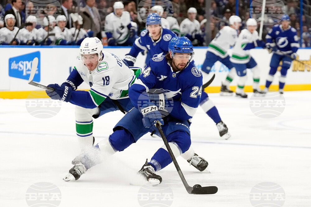 Canucks Lightning Hockey