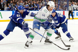 Canucks Lightning Hockey