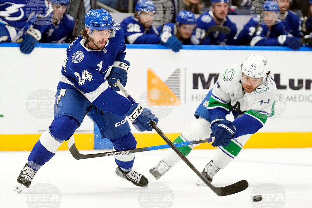 Canucks Lightning Hockey