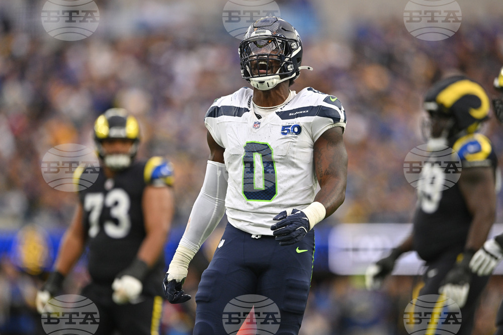 Seahawks Rams Football