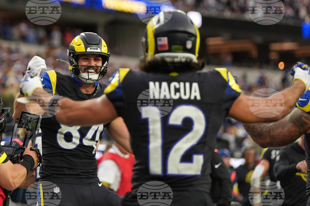 Seahawks Rams Football