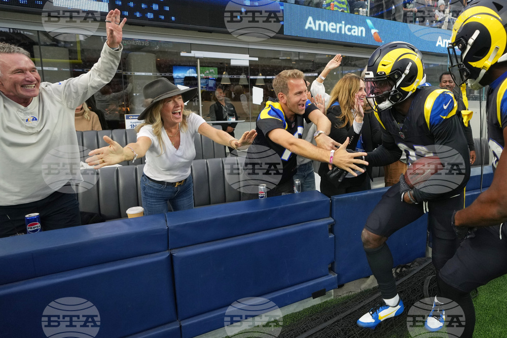 Seahawks Rams Football