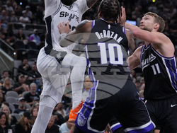 Kings Spurs Basketball