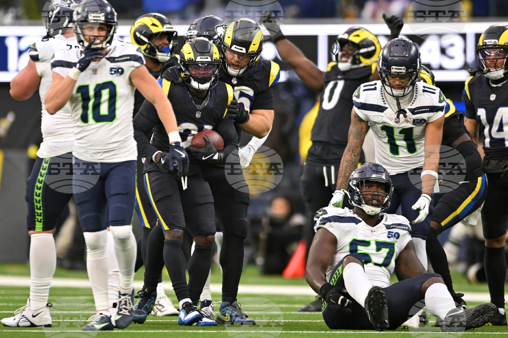 Seahawks Rams Football