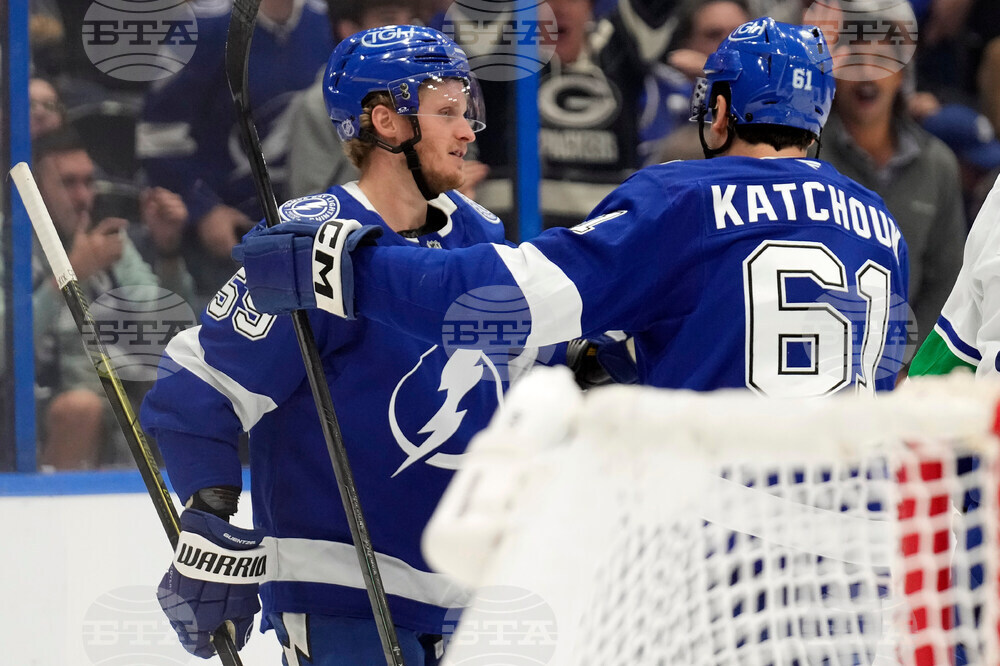 Canucks Lightning Hockey