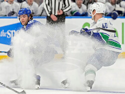 Canucks Lightning Hockey
