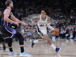 Kings Spurs Basketball