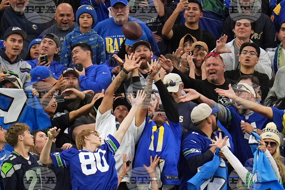 Seahawks Rams Football