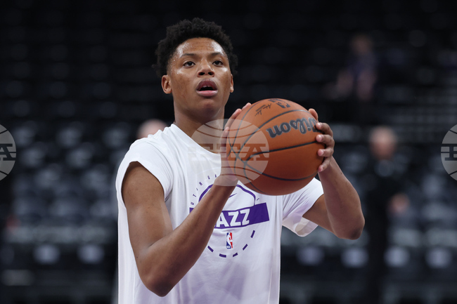 Bulls Jazz Basketball