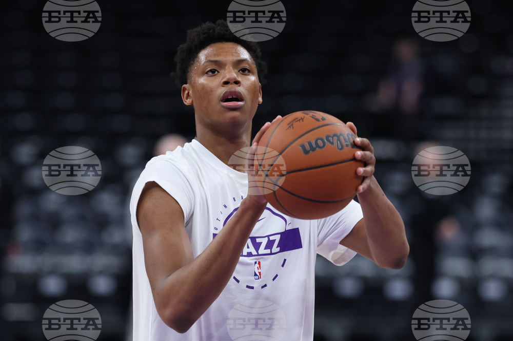 Bulls Jazz Basketball