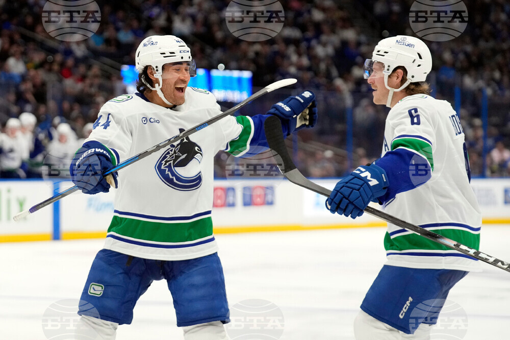 Canucks Lightning Hockey