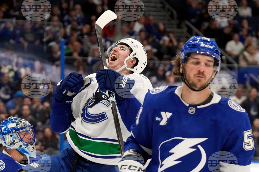 Canucks Lightning Hockey