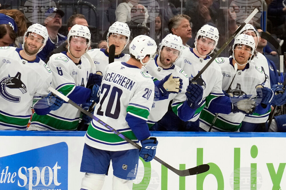 Canucks Lightning Hockey