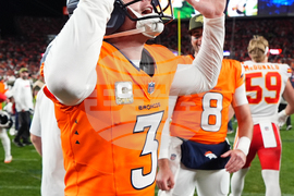 Chiefs Broncos Football