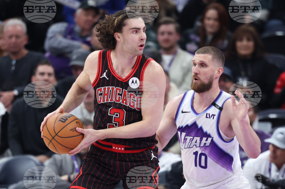 Bulls Jazz Basketball