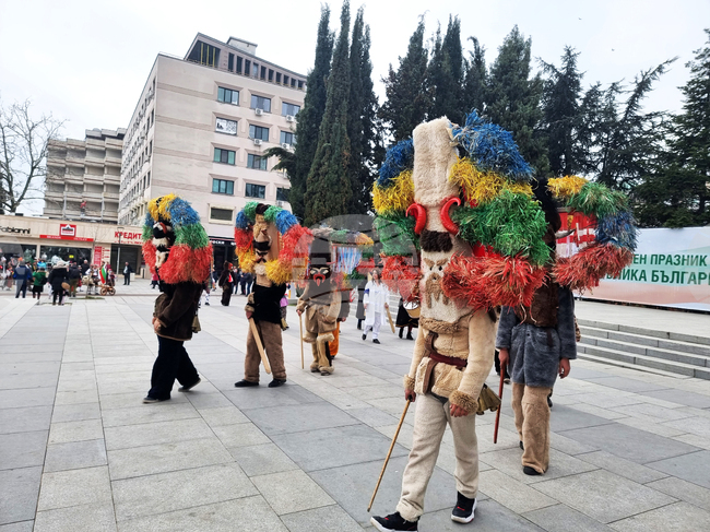 Новото издание на Фестивала на маскарадните игри ще се проведе за първи път на площада пред Община Стара Загора