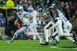 Lions Eagles Football