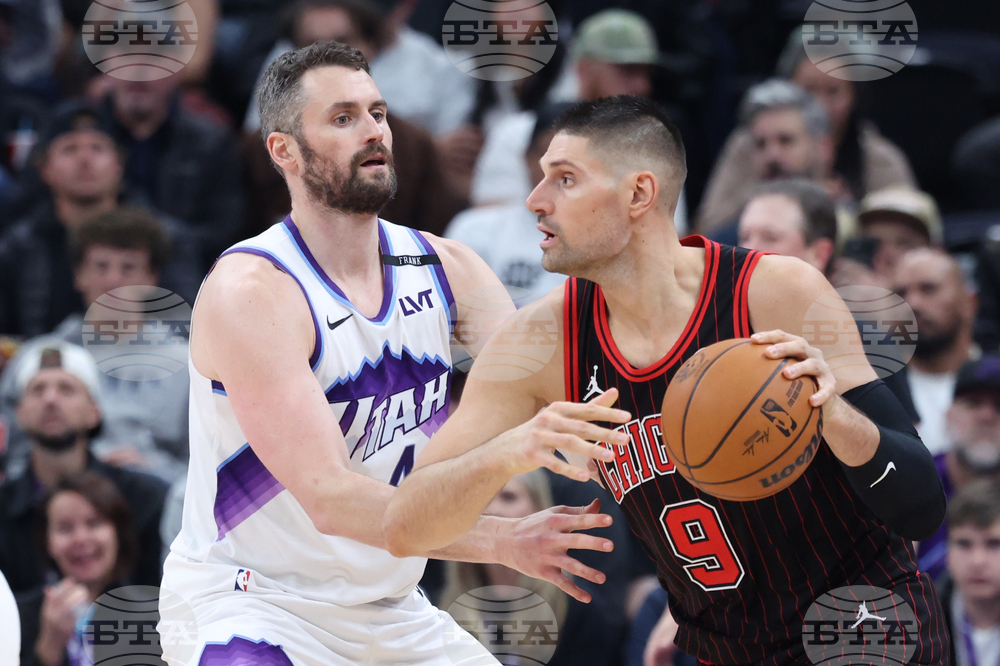 Bulls Jazz Basketball