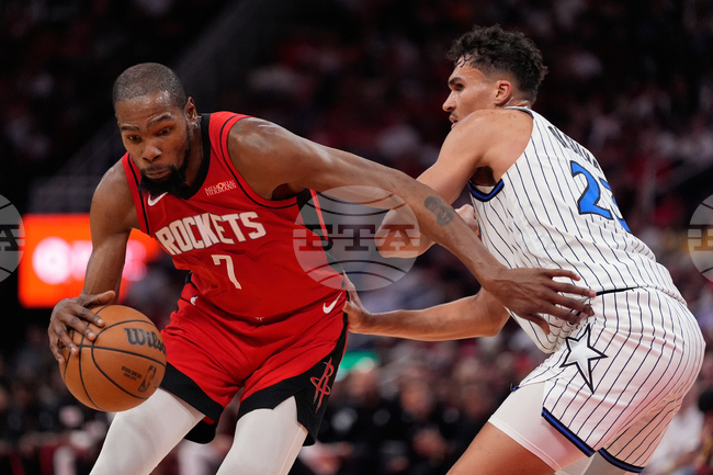 Кевин Дюрант изведе Хюстън до успеха срещу Орландо в НБА