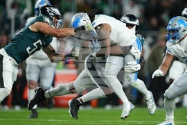 Lions Eagles Football