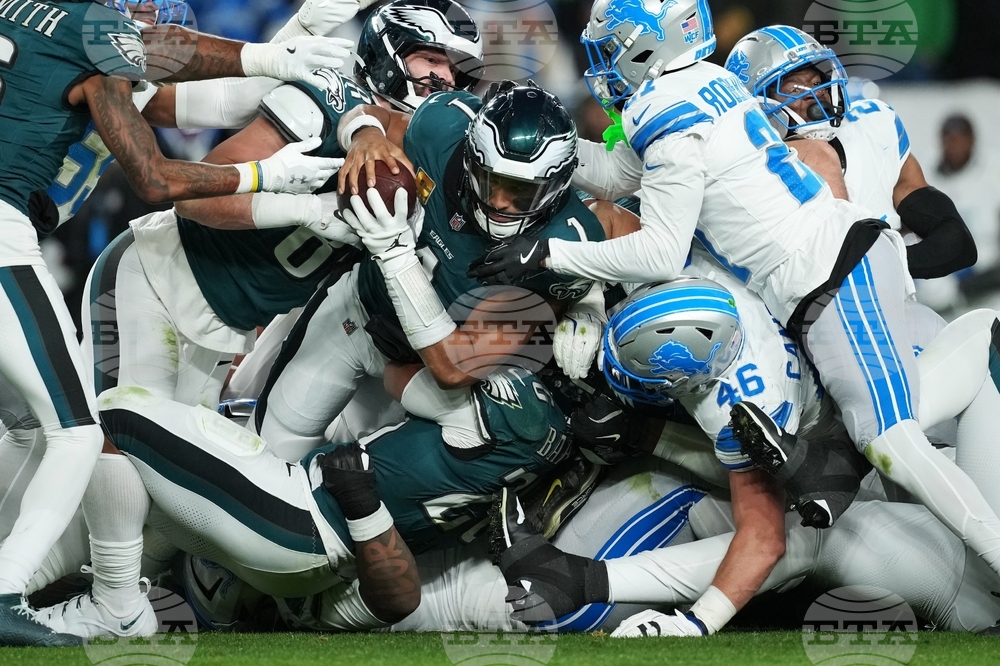 Lions Eagles Football