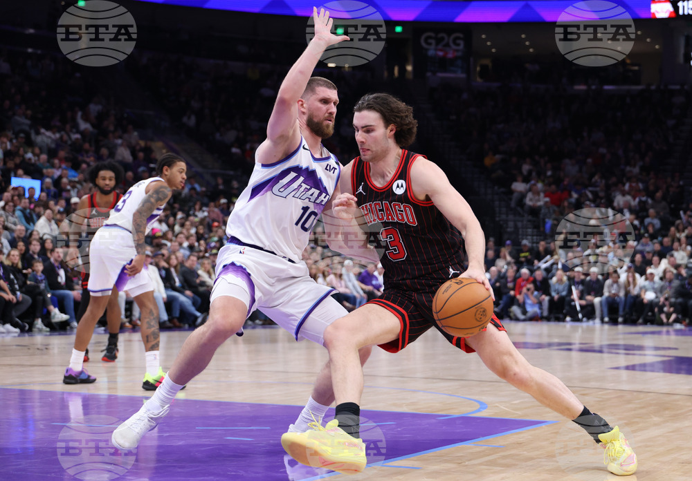 Bulls Jazz Basketball