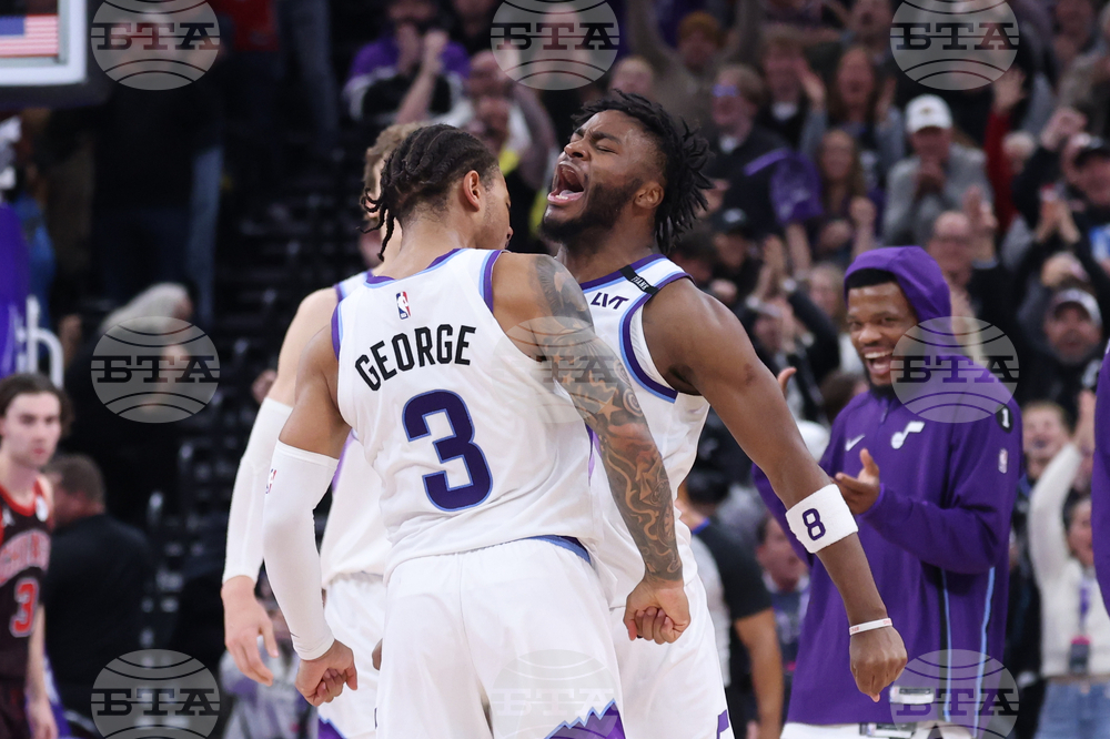 Bulls Jazz Basketball