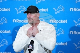 Lions Eagles Football