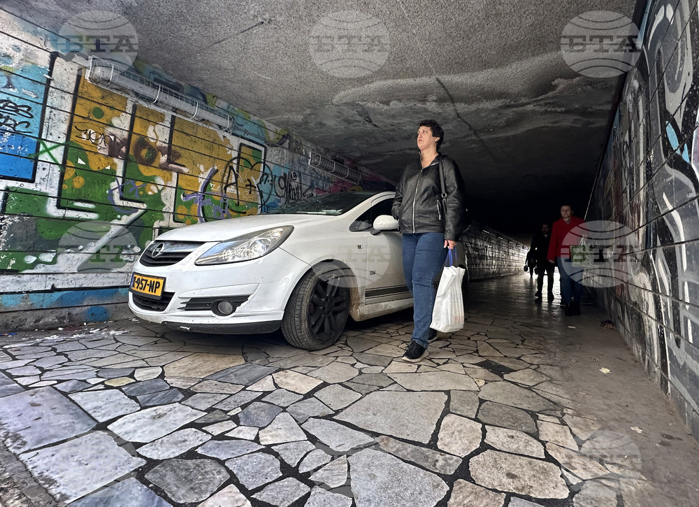 Варна - пешеходен подлез - автомобил