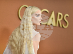 16th Governors Awards - Arrivals