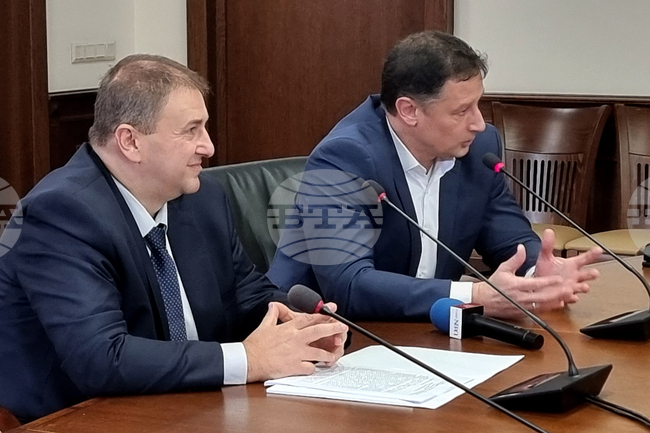 ЕС затяга контрола върху изпирането на пари и финансирането на тероризма, каза евродепутатът Емил Радев