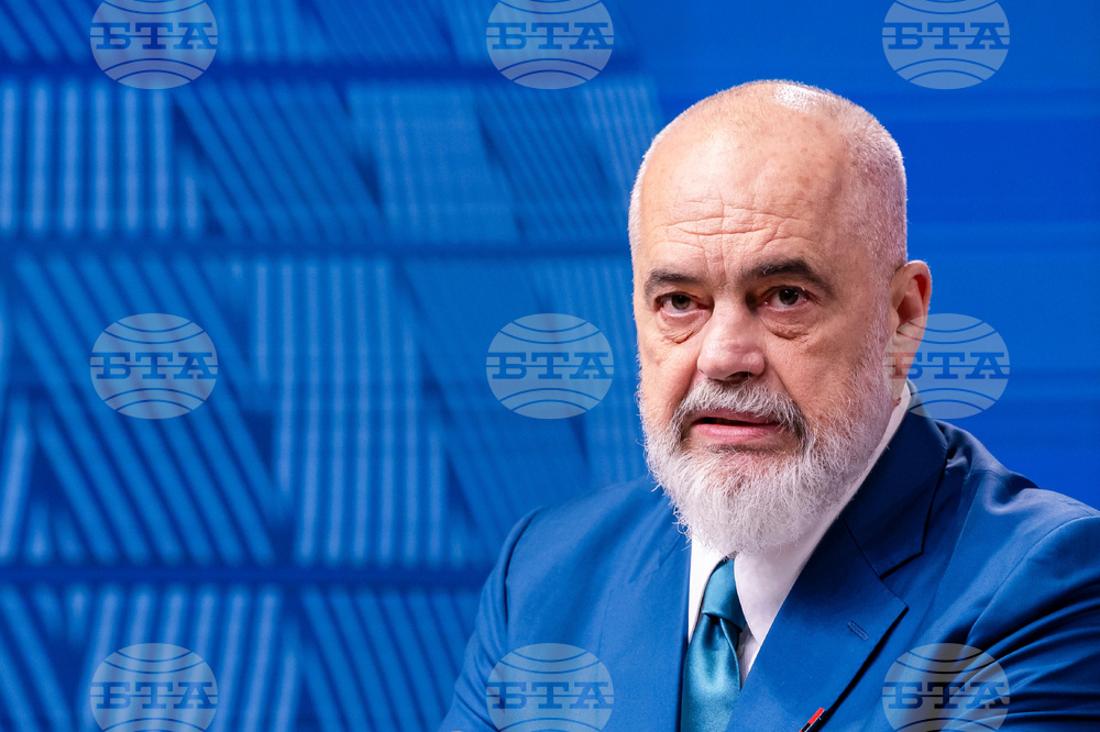 Албанският премиер представи приоритетите и предизвикателствата пред евроинтеграцията на Албания на среща с депутатите от своята партия